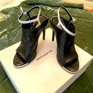 Balenciaga black and white leather sandals